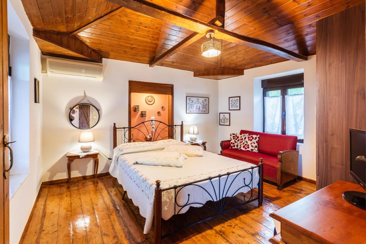 Petalidi Olive Garden Stone House Near The Beach Екстер'єр фото